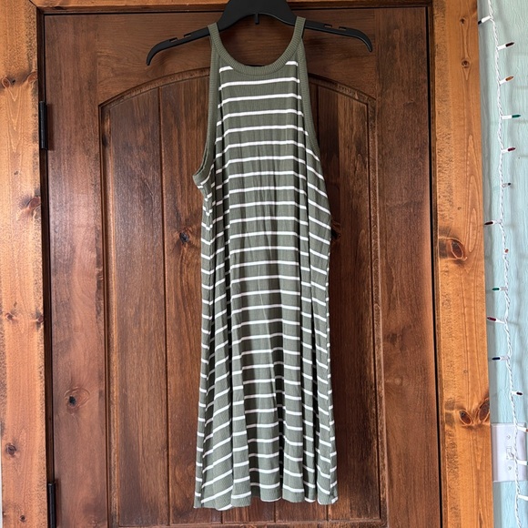 Striped Loose Fit Dress - Picture 1 of 4